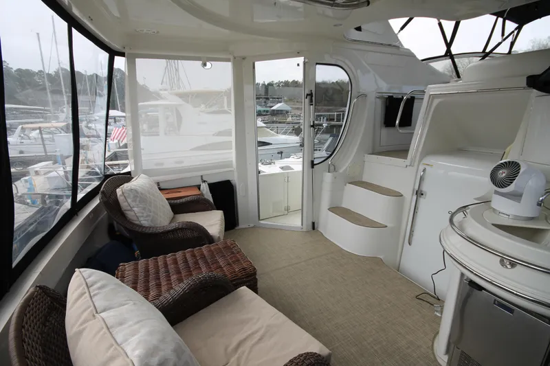 Slide: The Image of Carver 466 Motor Yacht 2001 - 62