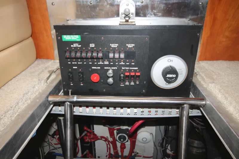 Slide: The Image of Carver 466 Motor Yacht 2001 - 67