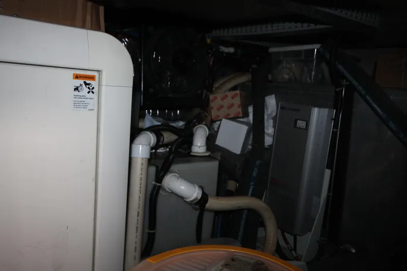 Slide: The Image of Carver 466 Motor Yacht 2001 - 68