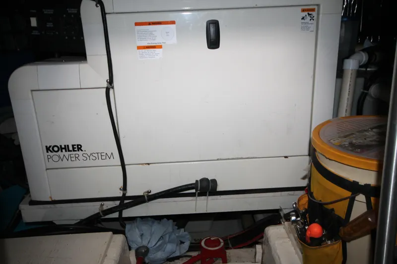 Slide: The Image of Carver 466 Motor Yacht 2001 - 69