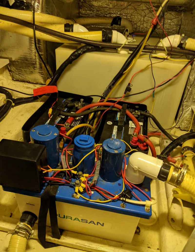 Slide: The Image of Carver 466 Motor Yacht 2001 - 74