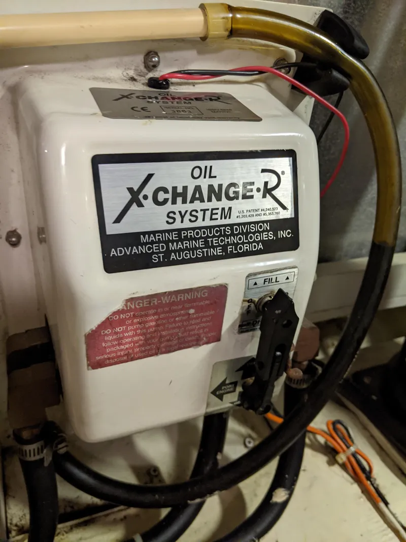 Slide: The Image of Carver 466 Motor Yacht 2001 - 77