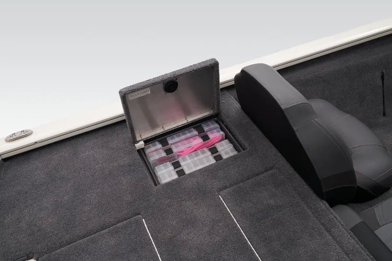 Slide: The Image of Tracker Pro Team 190 TX 2024 - 34