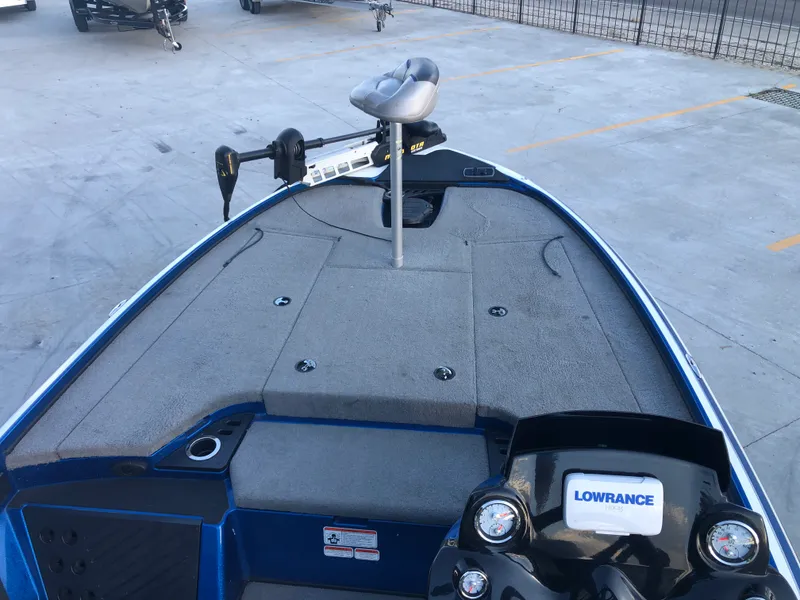 Slide: The Image of 2019 Nitro Z18 boat with Lowrance electronics and trolling motor. - 8