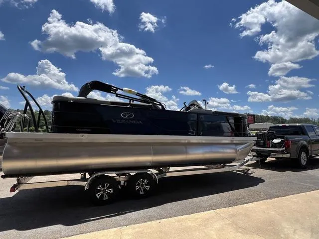 Slide: The Image of Veranda VR22RC Luxury Tri-Toon 2024 - 5