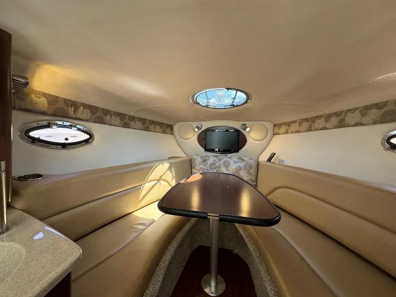 Slide: The Image of Crownline Boats 264 CR 2020 - 101