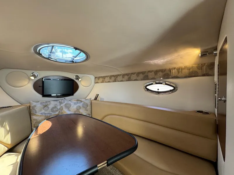 Slide: The Image of Crownline Boats 264 CR 2020 - 102