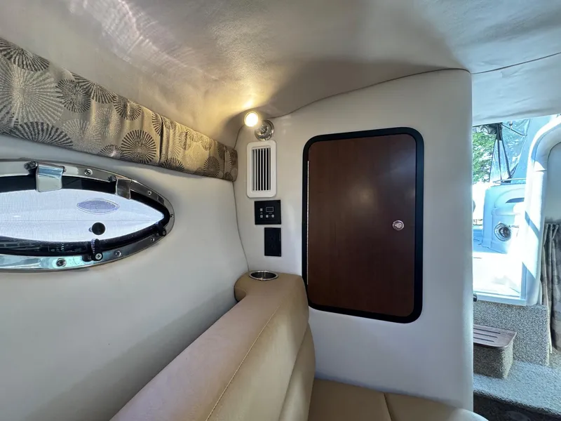 Slide: The Image of Crownline Boats 264 CR 2020 - 109