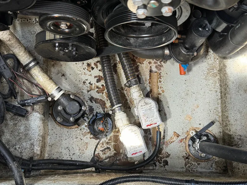 Slide: The Image of Crownline Boats 264 CR 2020 - 155