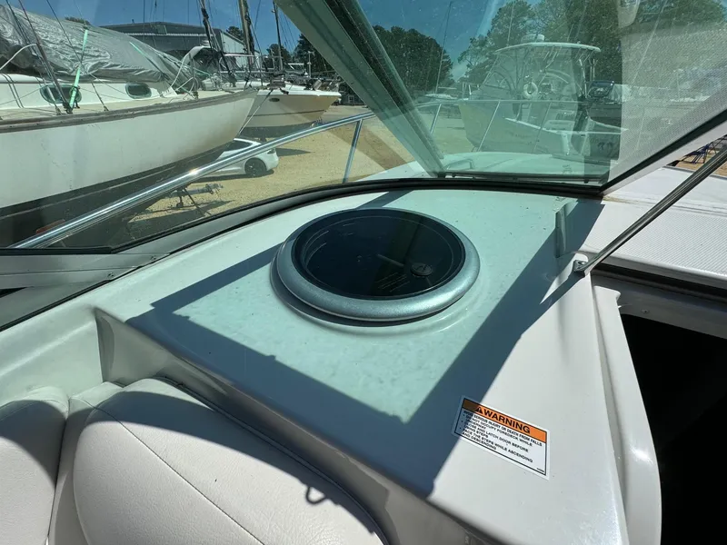 Slide: The Image of Crownline Boats 264 CR 2020 - 57