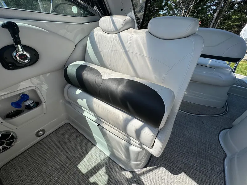 Slide: The Image of Crownline Boats 264 CR 2020 - 61