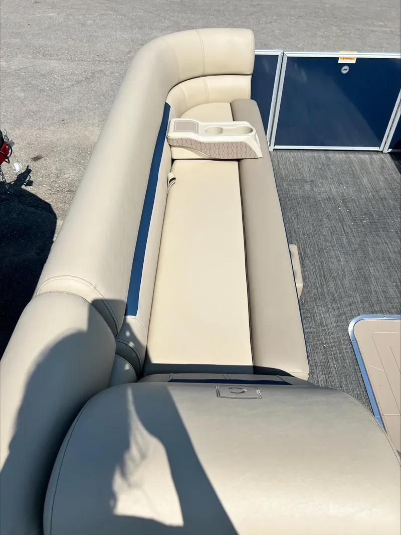 Slide: The Image of Sweetwater SW2486DT 2024 - 10