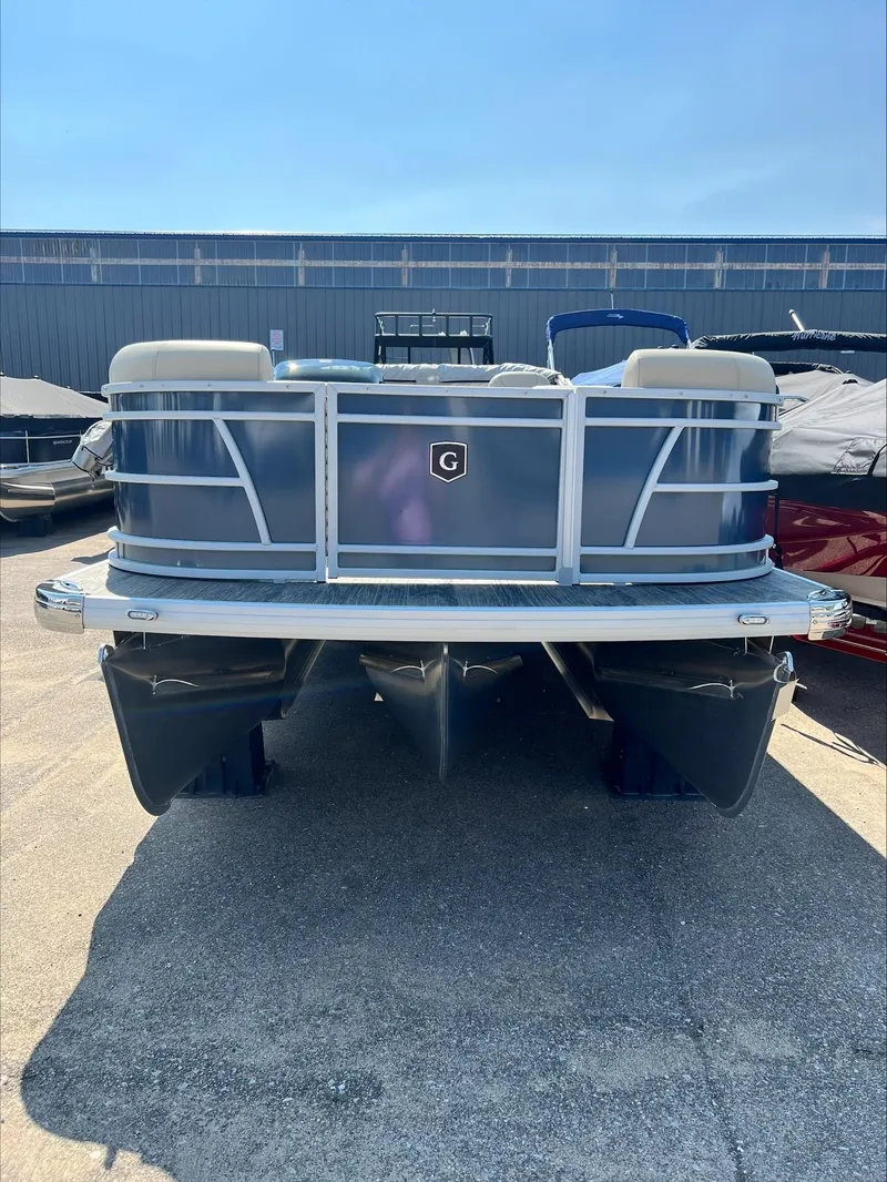 Slide: The Image of Sweetwater SW2486DT 2024 - 13