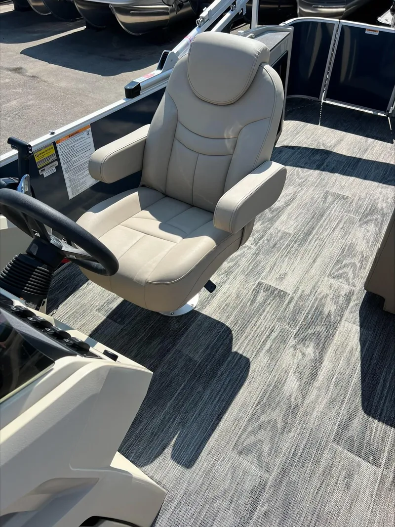 Slide: The Image of Sweetwater SW2486DT 2024 - 18