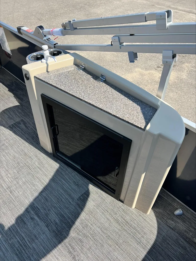 Slide: The Image of Sweetwater SW2486DT 2024 - 20