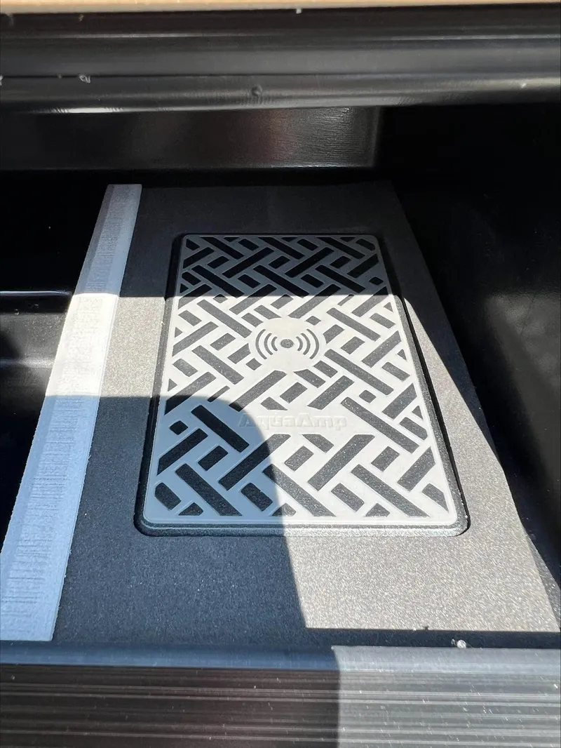 Slide: The Image of Sweetwater SW2486DT 2024 - 7