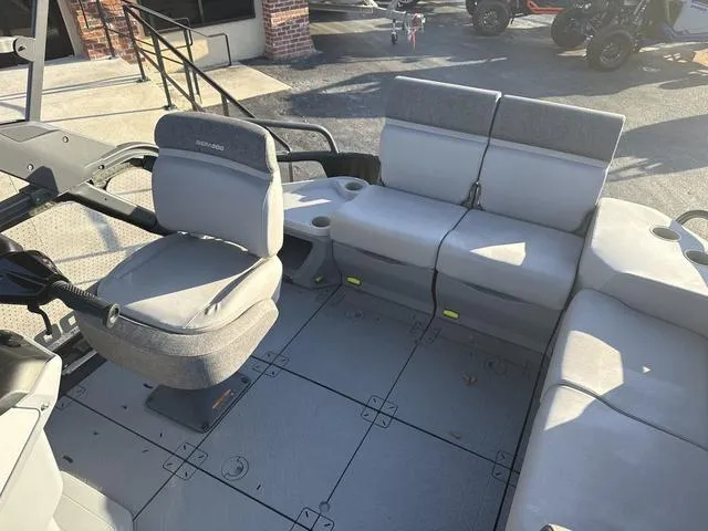 Slide: The Image of Sea-Doo PB SWT CRUISE 18 170 CAT BE GALV 24 2024 - 12