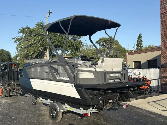 Slide: The Image of Sea-Doo PB SWT CRUISE 18 170 CAT BE GALV 24 2024 - 3