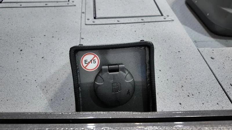 Slide: The Image of SeaArk RXT 170 - 11