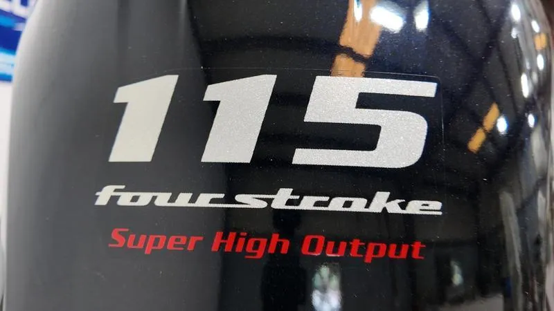 Slide: The Image of SeaArk RXT 170 - 3