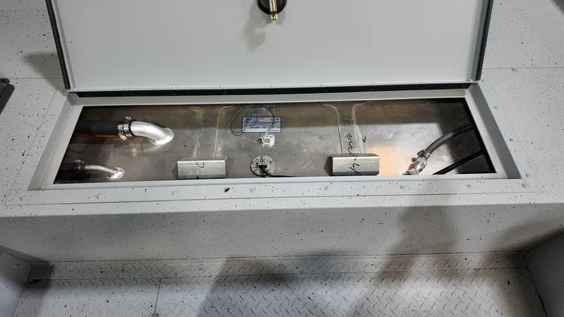 Slide: The Image of SeaArk RXT 170 - 8