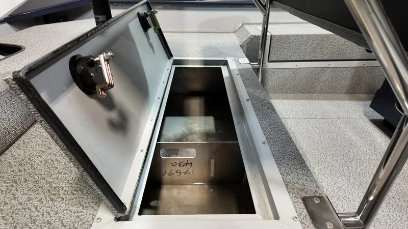 Slide: The Image of SeaArk FXT 2072 - 17