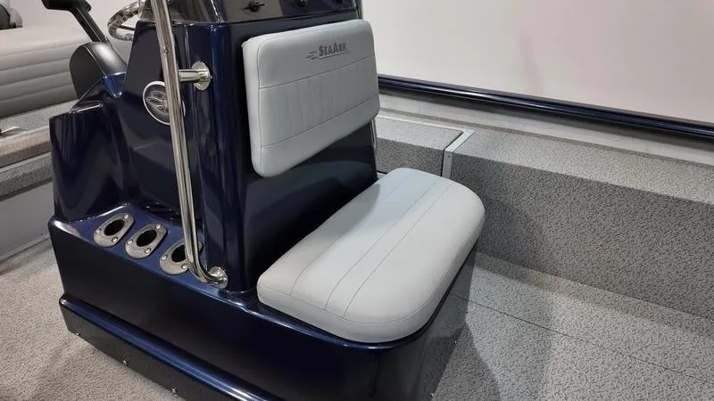 Slide: The Image of SeaArk FXT 2072 - 5