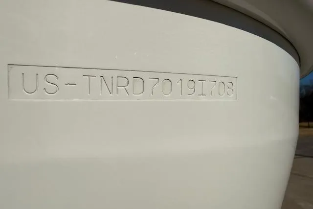 Slide: The Image of Hull identification number on 2008 Formula 350 Sun Sport boat. - 61