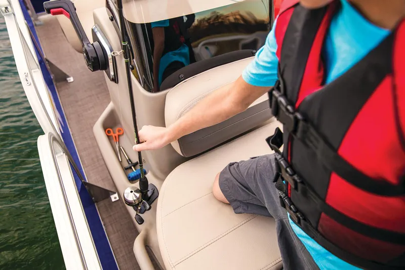 Slide: The Image of Sun Tracker Bass Buggy 16 XL Select 2024 - 10