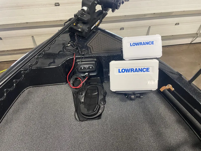 Slide: The Image of 2022 Nitro ZV21 boat with Lowrance electronics and trolling motor. - 14