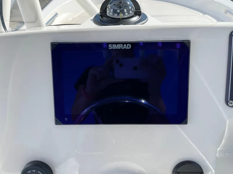 Slide: The Image of Simrad display on 2025 Boston Whaler 190 Montauk boat dashboard. - 12