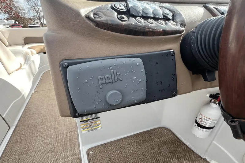 Slide: The Image of Crownline Boats Eclipse E4 2014 - 10