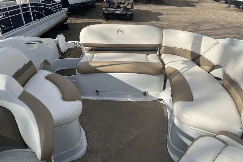 Slide: The Image of Crownline Boats Eclipse E4 2014 - 12