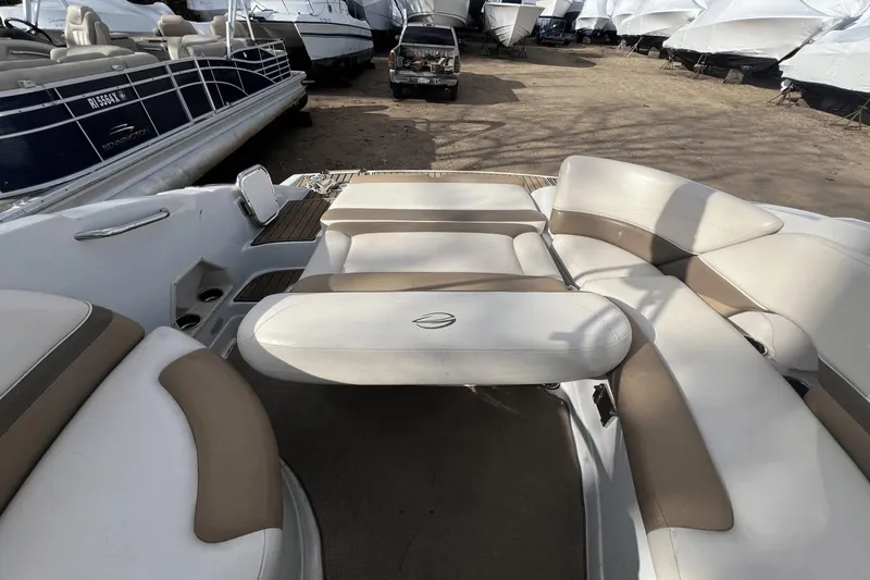 Slide: The Image of Crownline Boats Eclipse E4 2014 - 13