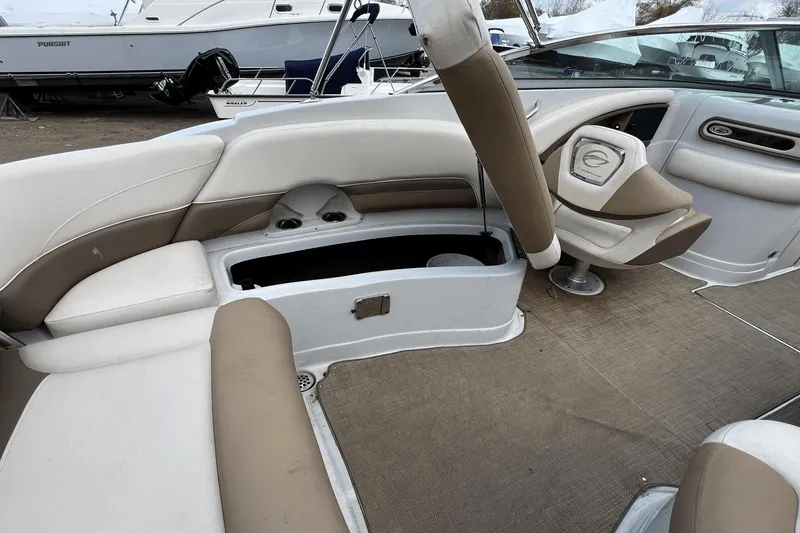 Slide: The Image of Crownline Boats Eclipse E4 2014 - 15