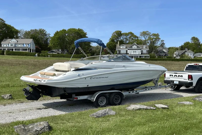 Slide: The Image of Crownline Boats Eclipse E4 2014 - 37