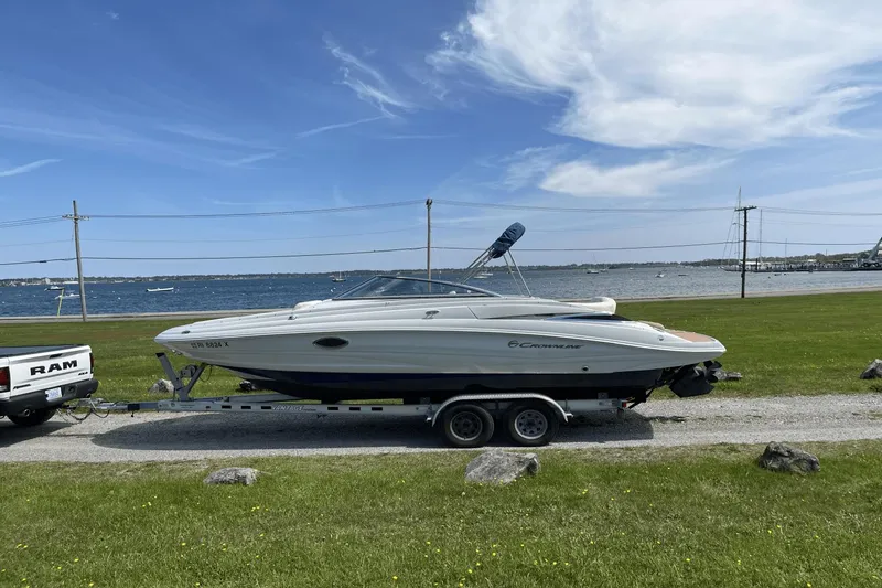 Slide: The Image of Crownline Boats Eclipse E4 2014 - 39