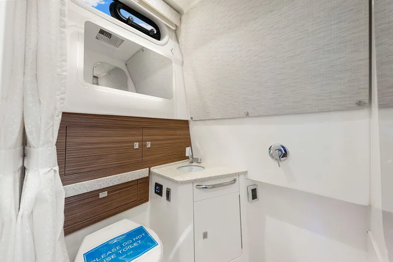 Slide: The Image of Boston Whaler 420 Outrage 2025 - 86