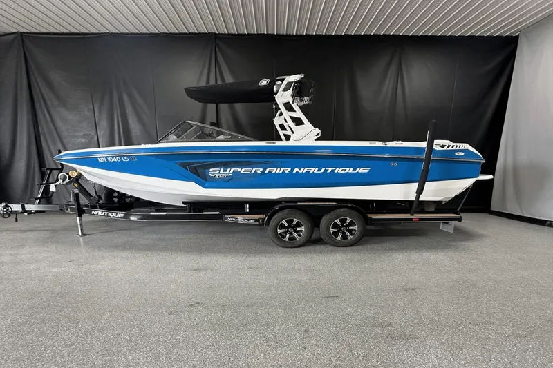 Slide: The Image of Nautique GS24 2018 - 0