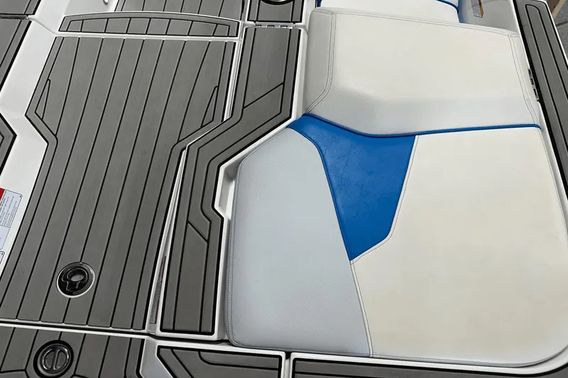 Slide: The Image of Nautique GS24 2018 - 26