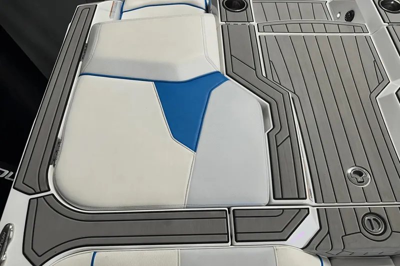 Slide: The Image of Nautique GS24 2018 - 29