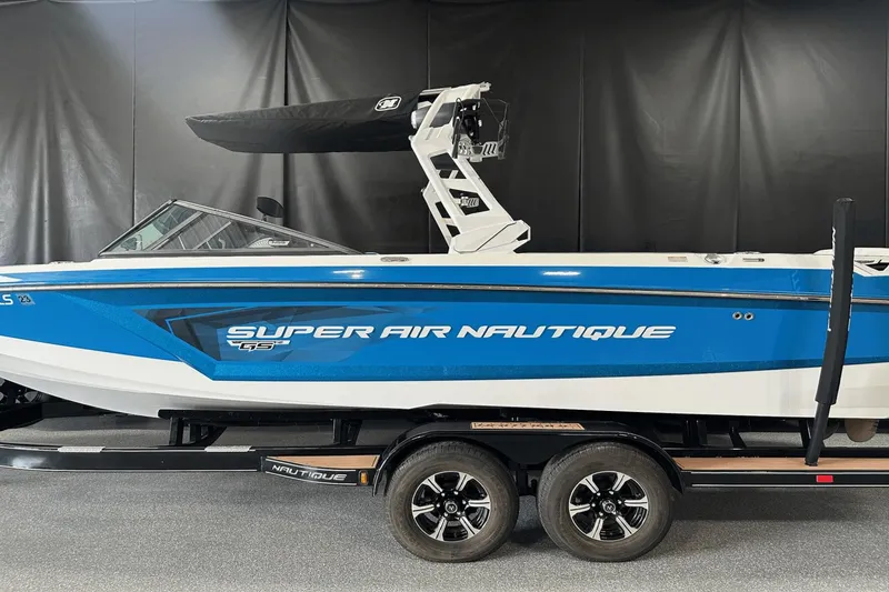 Slide: The Image of Nautique GS24 2018 - 4
