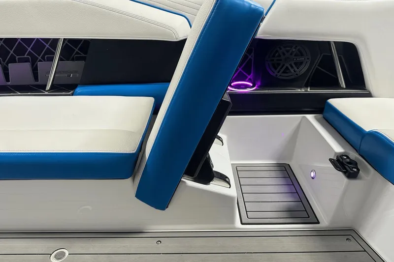 Slide: The Image of Nautique GS24 2018 - 45