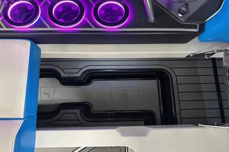 Slide: The Image of Nautique GS24 2018 - 53