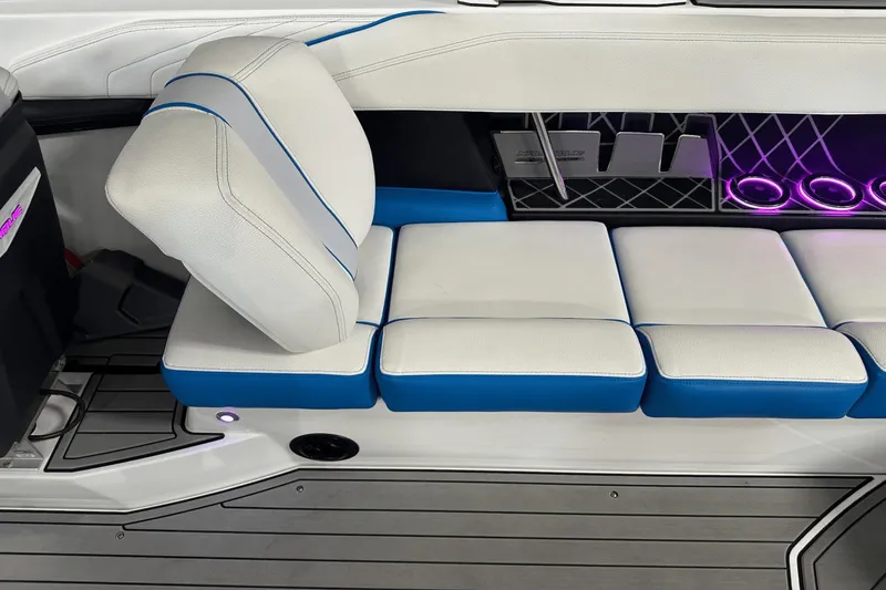 Slide: The Image of Nautique GS24 2018 - 60