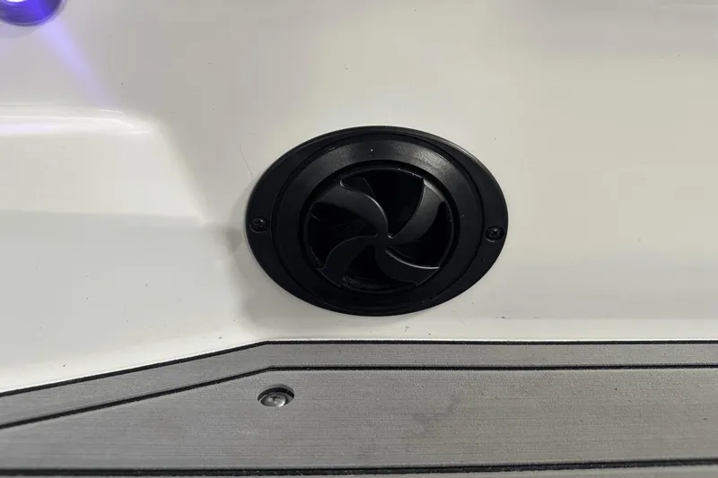 Slide: The Image of Nautique GS24 2018 - 63
