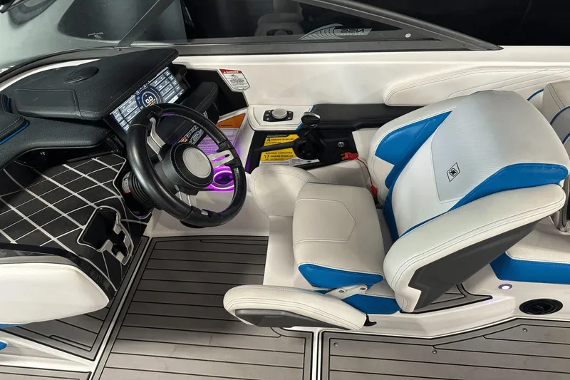 Slide: The Image of Nautique GS24 2018 - 65