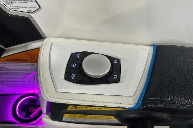 Slide: The Image of Nautique GS24 2018 - 69