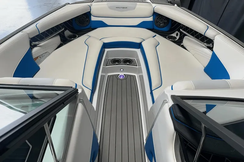 Slide: The Image of Nautique GS24 2018 - 77