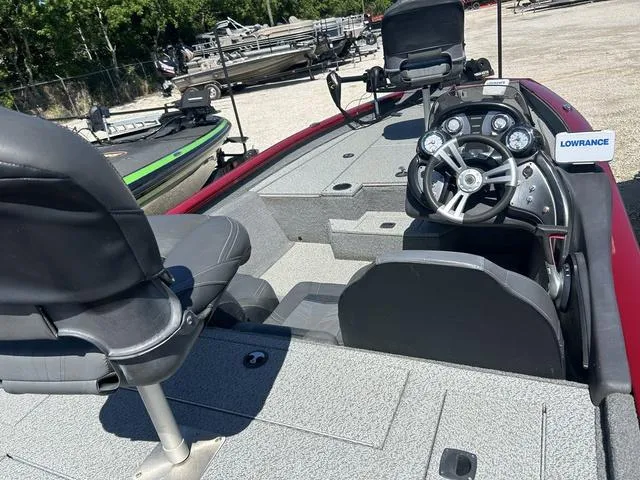 Slide: The Image of Tracker Pro Team™ 175 TXW Tournament Ed. 2019 - 4